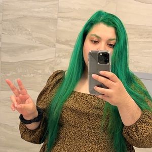 Meet your Posher, Tina